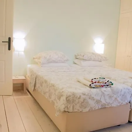 Beautiful Vacation In Parakopi, Syros Parakopí